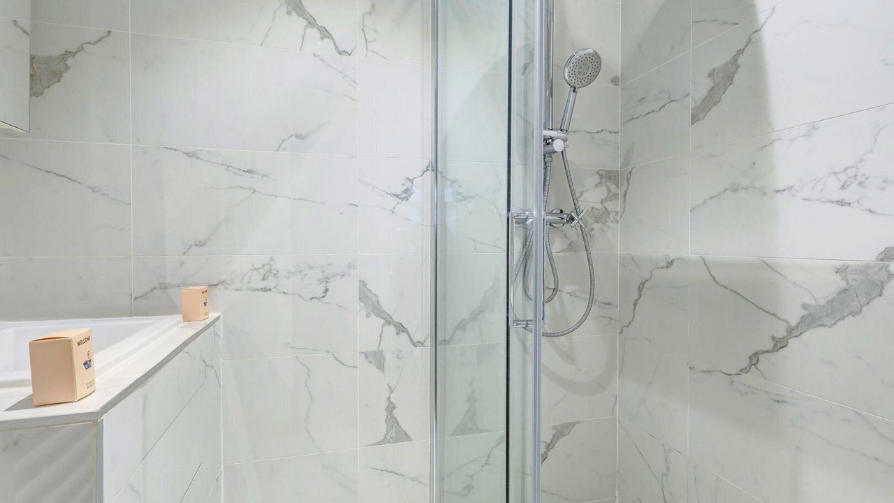 Photo of Bathroom in Quartier de l'Ecole-Militaire