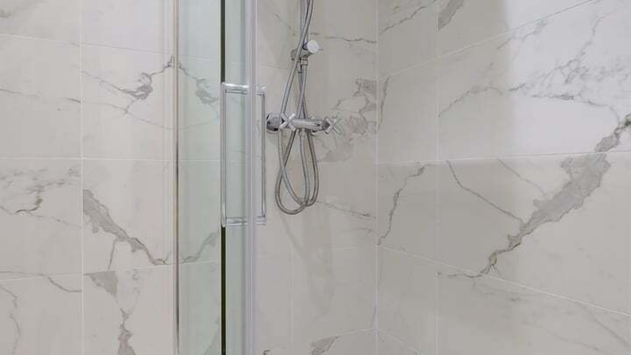 Photo of Bathroom in Quartier de l'Ecole-Militaire