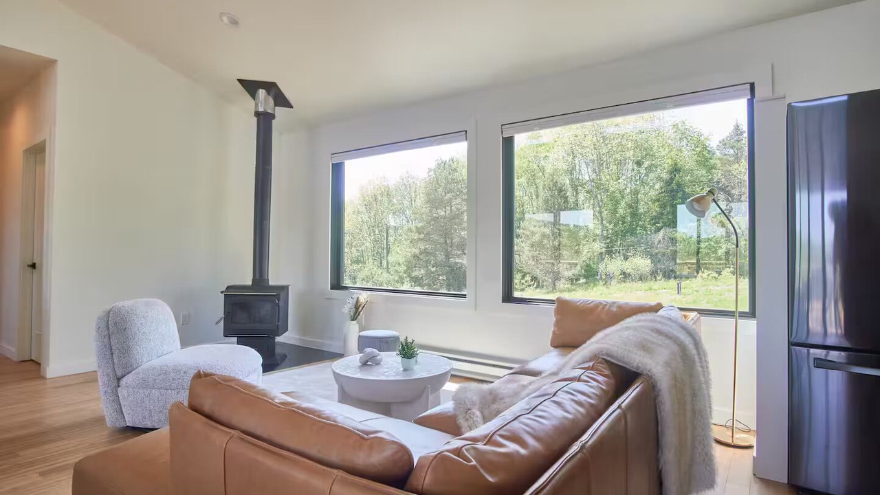 Photo of Livingroom in Jeffersonville