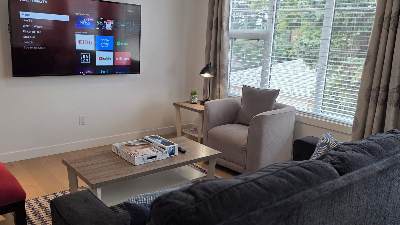 Photo of Livingroom in Tuxedo Park