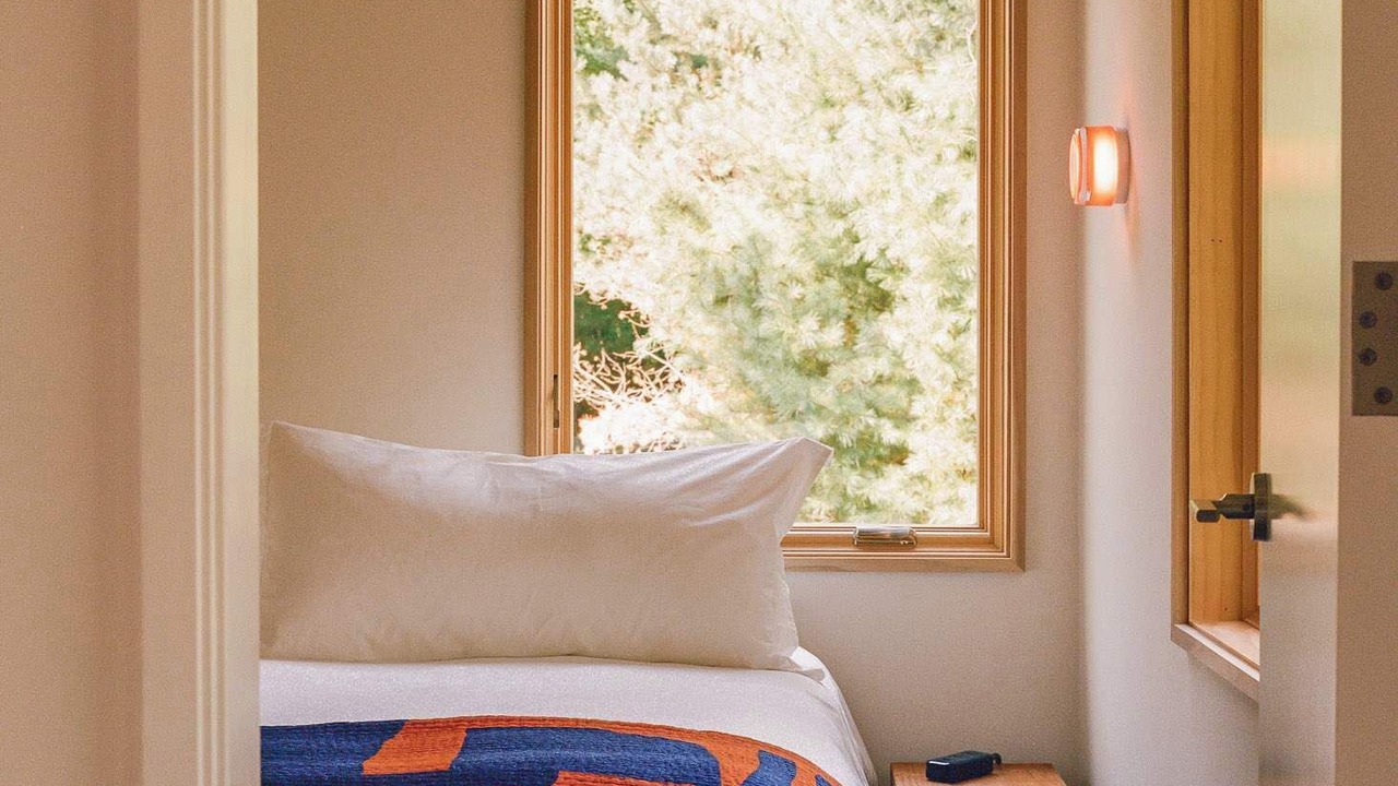 Photo of Bedroom in Maple City
