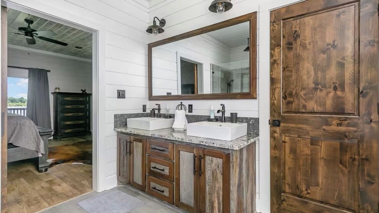 Photo of Bathroom in Farmerville