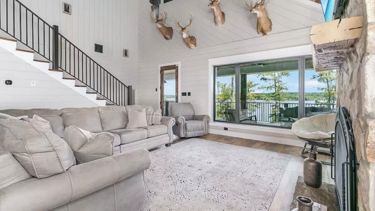 Photo of Livingroom in Farmerville