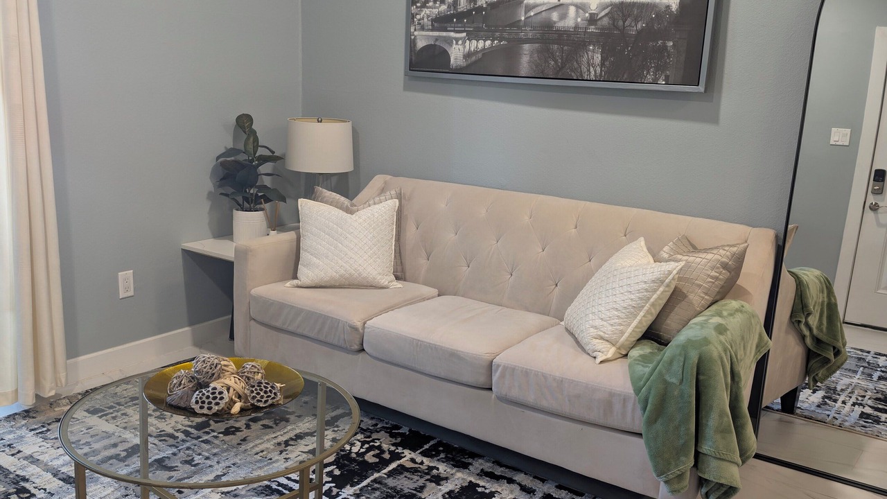 Photo of Livingroom in Village At Walnut Creek