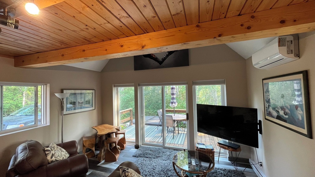 Photo of Livingroom in Onanole