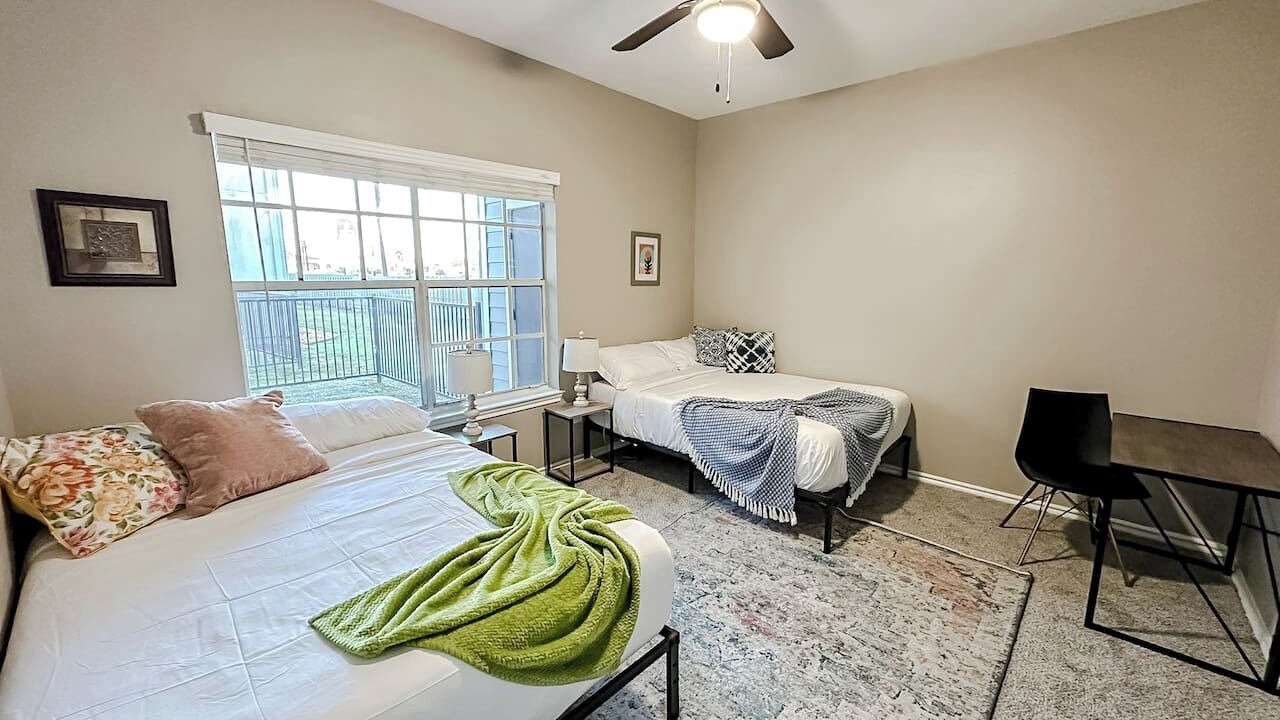 Photo of Bedroom in South Side
