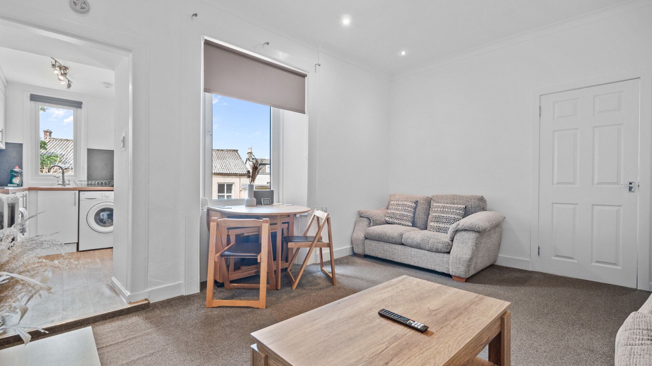 Photo of Livingroom in Alloa