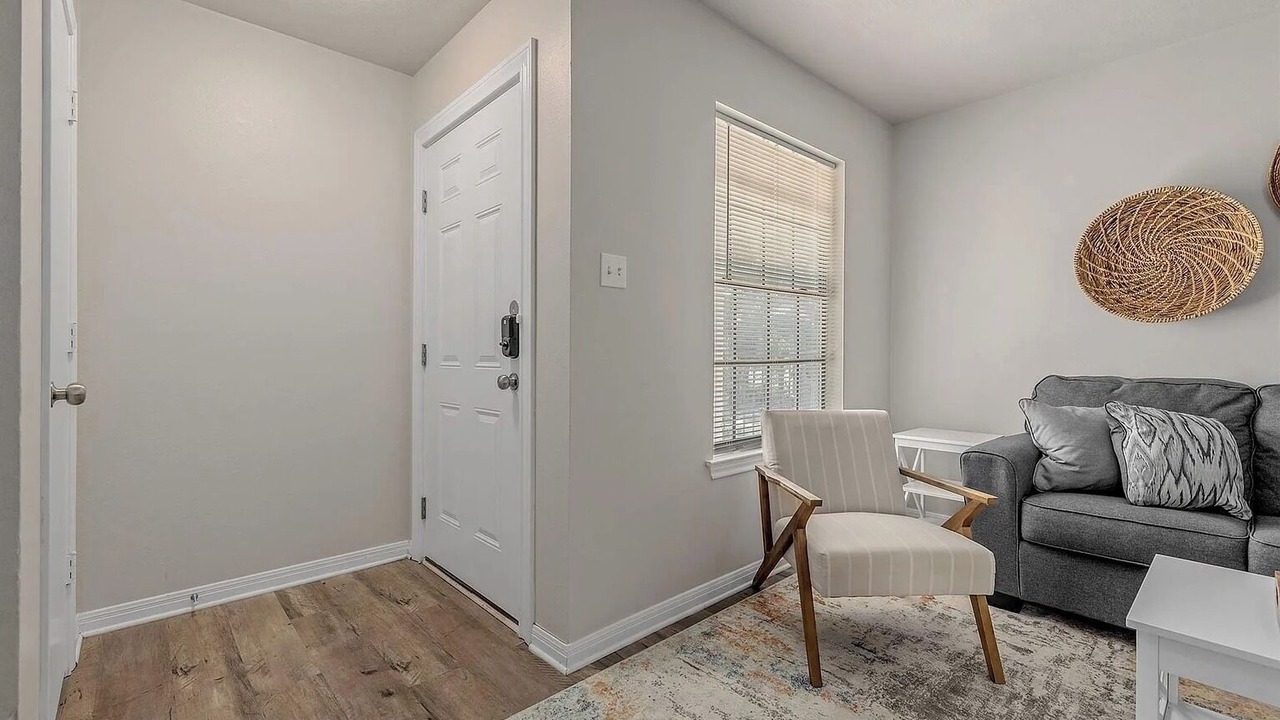 Photo of Livingroom in College Station