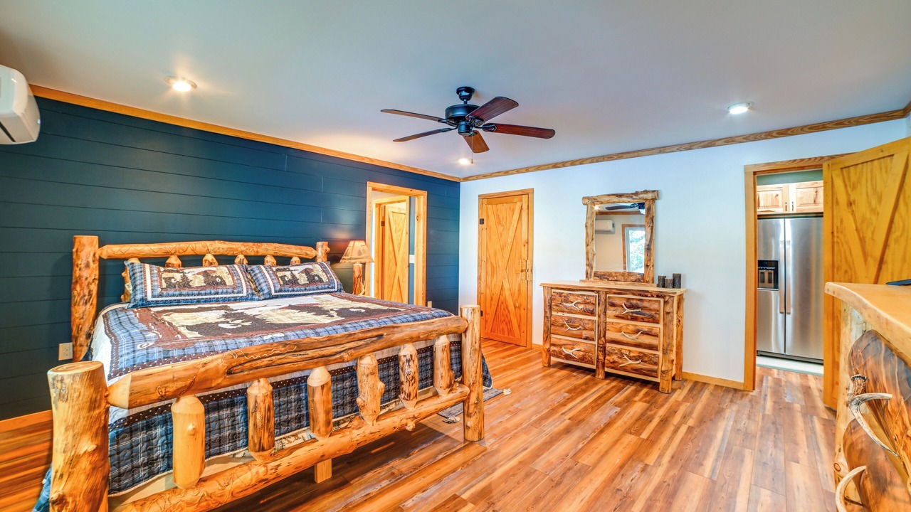 Photo of Bedroom in Clay