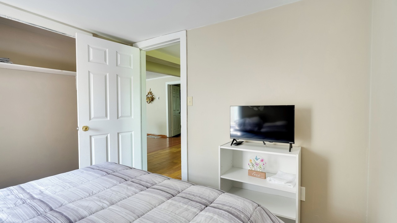 Photo of Bedroom in Butler