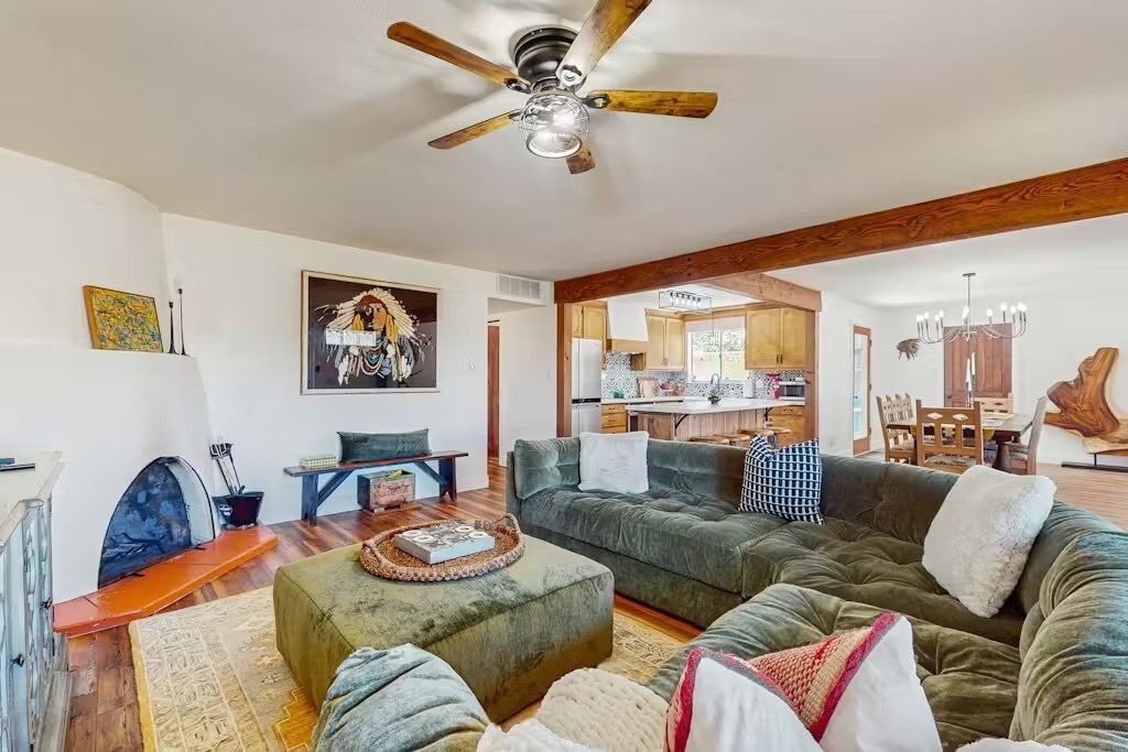 Photo of Livingroom in Santa Fe