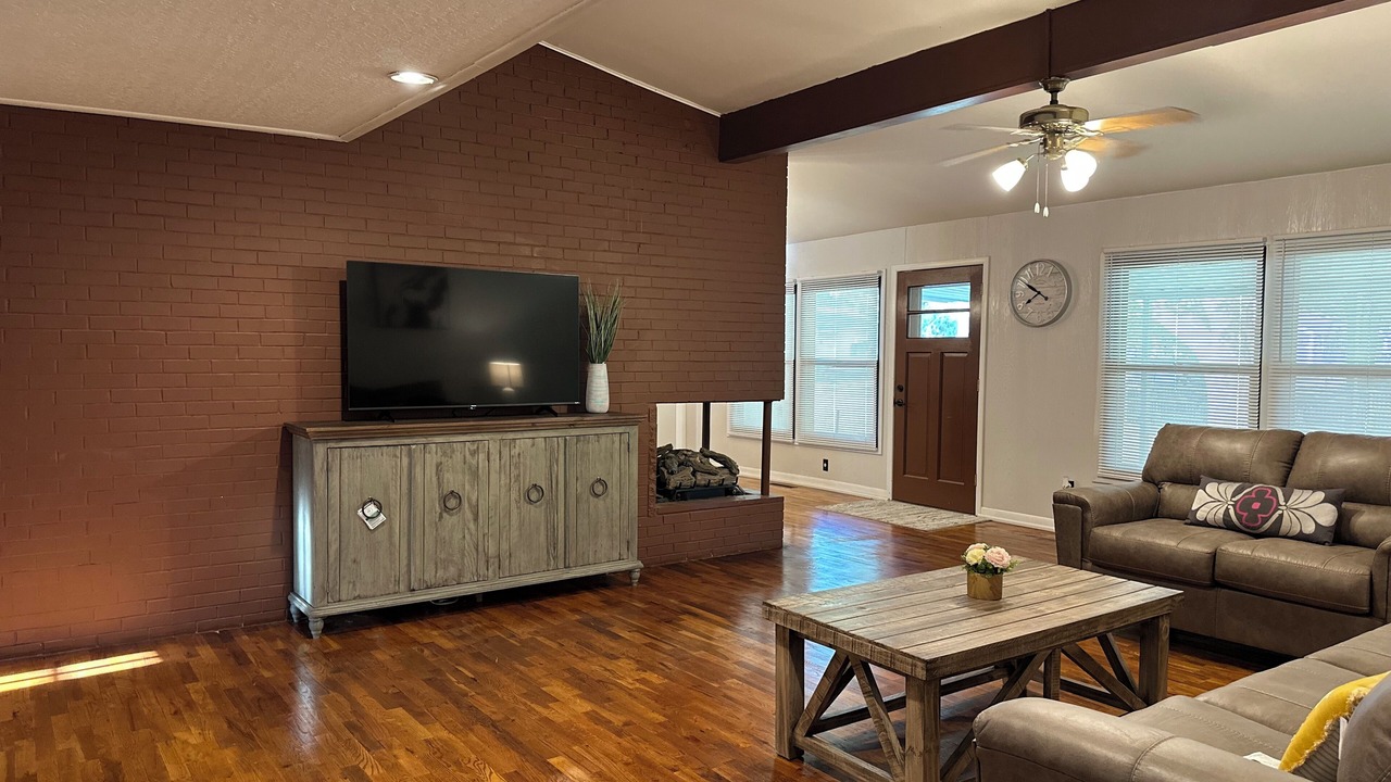 Photo of Livingroom in Carthage