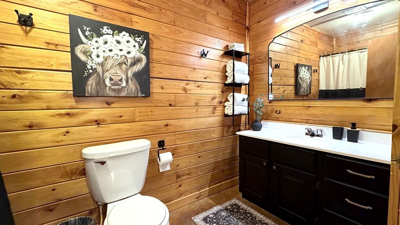 Photo of Bathroom in Concan