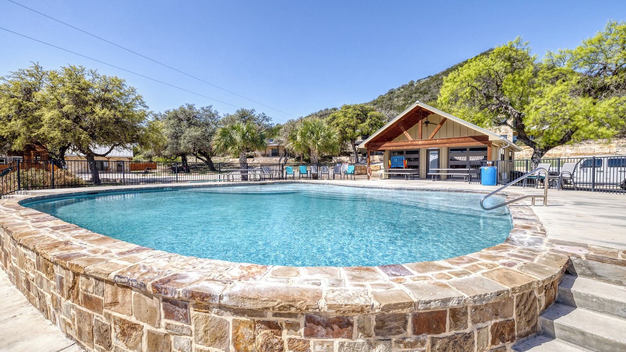 Photo of Outdoor in Concan