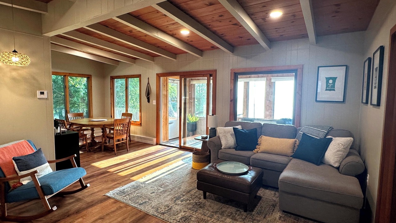 Photo of Livingroom in Blaney Park