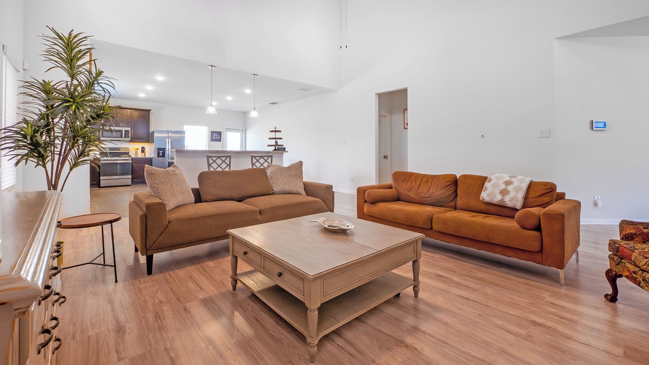 Photo of Livingroom in Converse