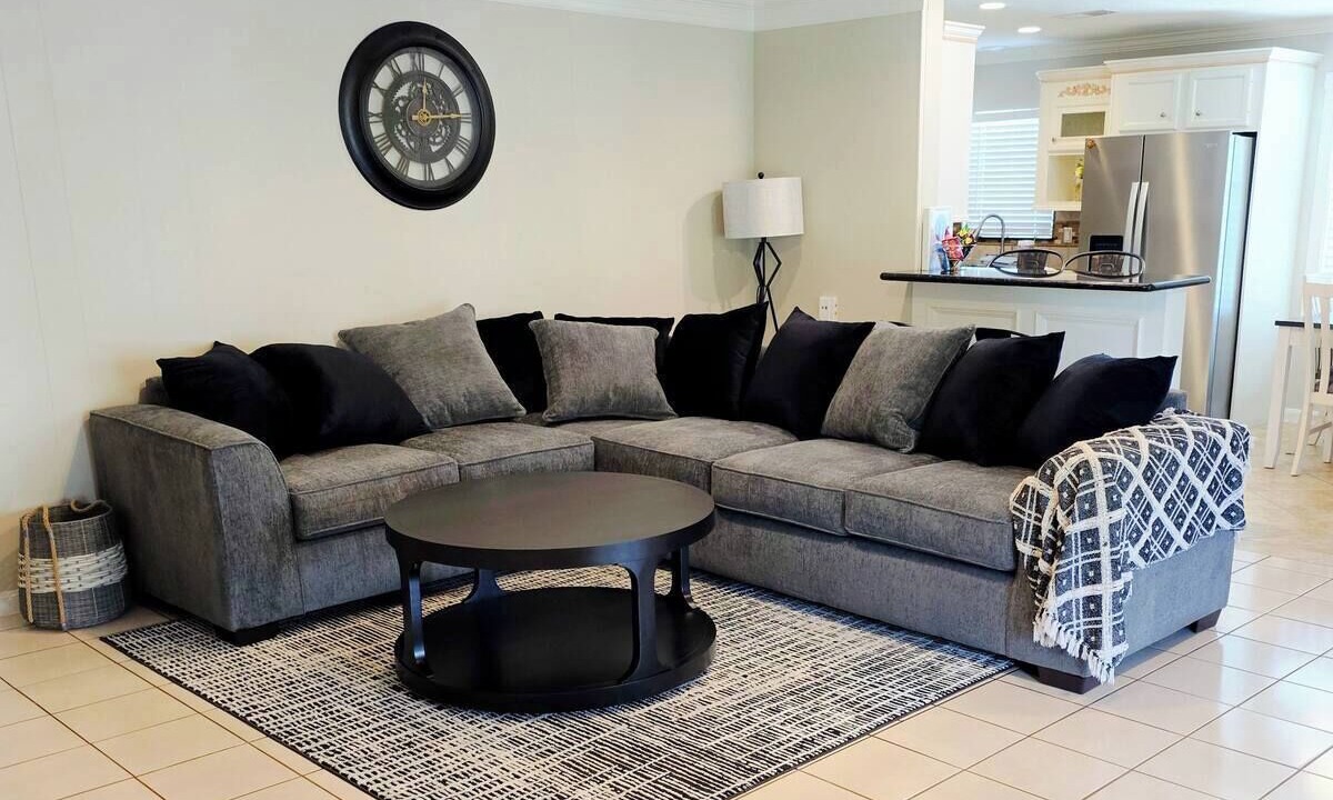 Photo of Livingroom in Southeast Houston
