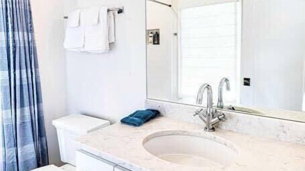 Photo of Bathroom in Hillsboro West End