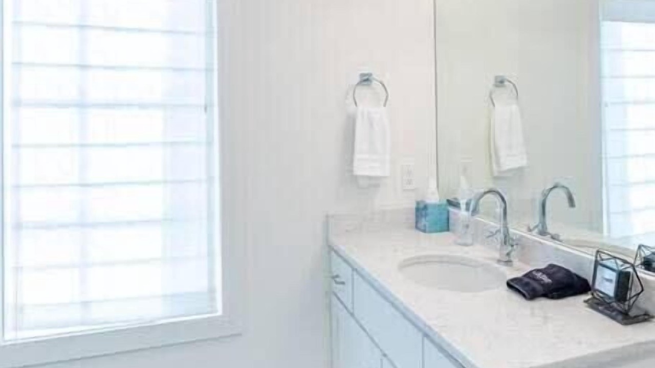 Photo of Bathroom in Hillsboro West End