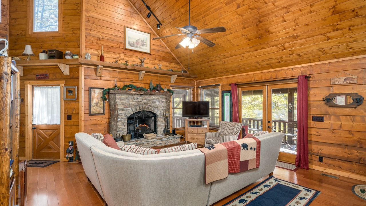 Photo of Livingroom in Ellijay