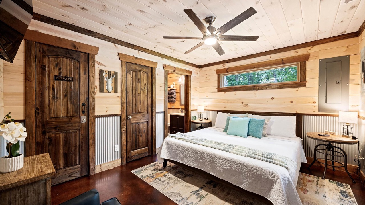 Photo of Others in Rising Fawn