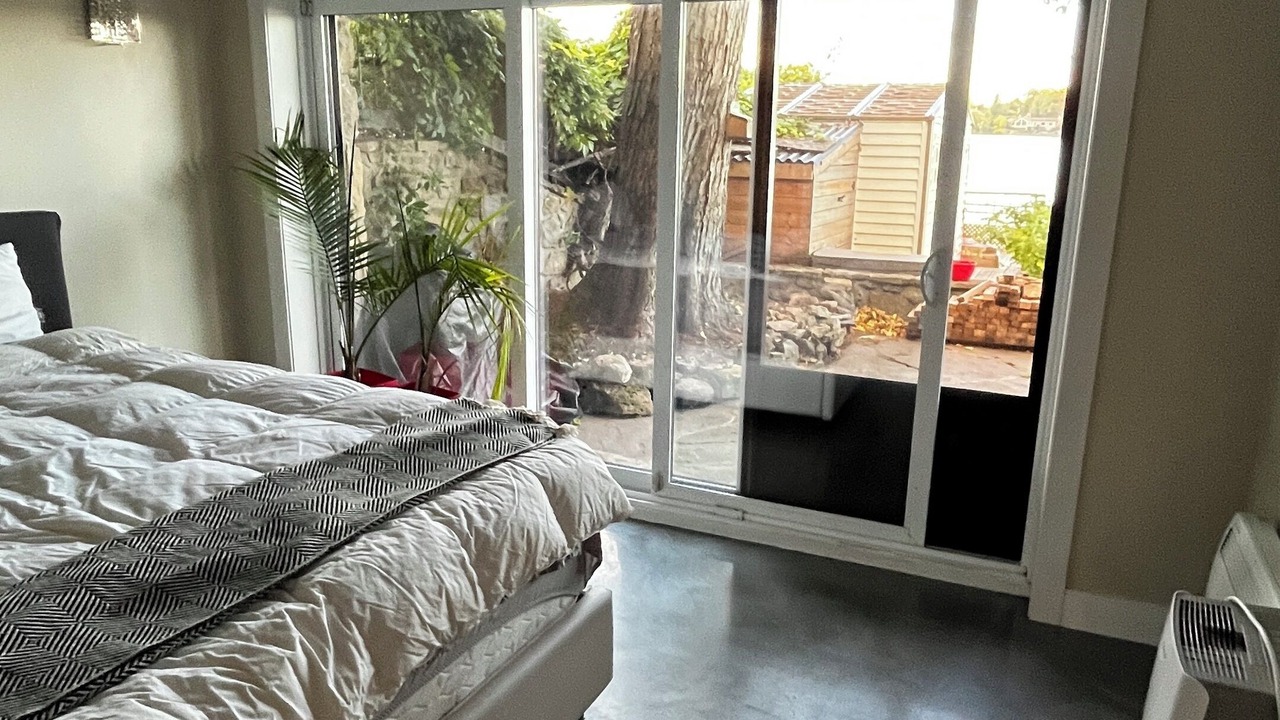 Photo of Bedroom in Laval-des-Rapides
