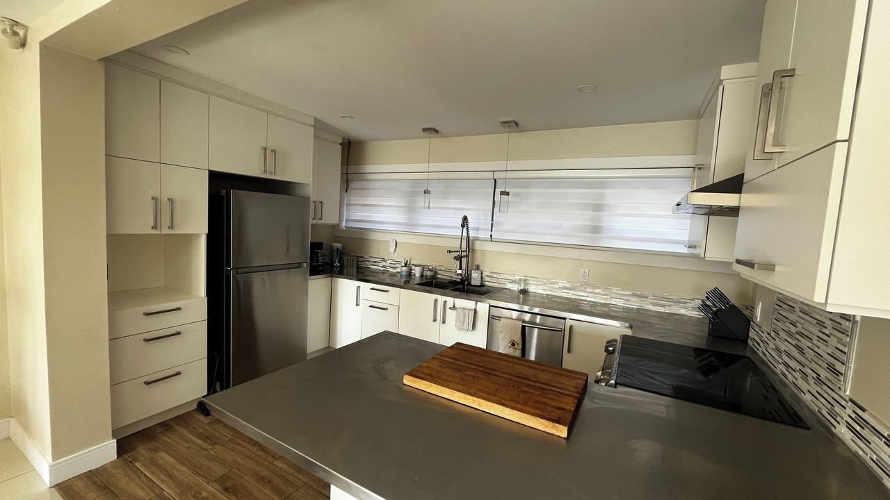 Photo of Kitchen in Laval-des-Rapides