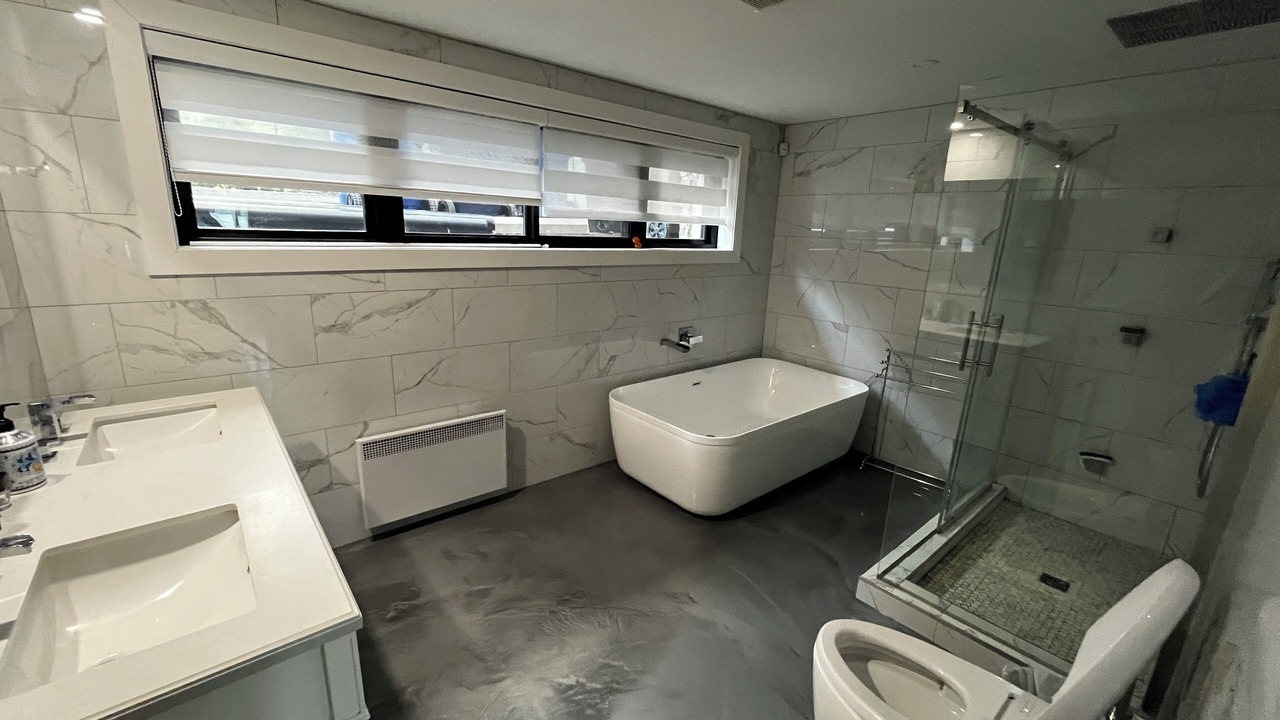 Photo of Bathroom in Laval-des-Rapides