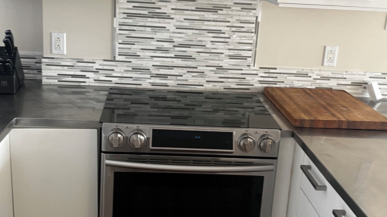 Photo of Kitchen in Laval-des-Rapides