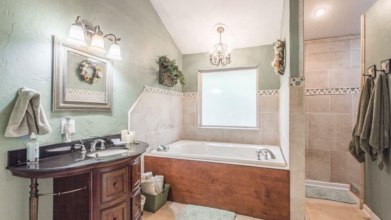Photo of Bathroom in Guthrie