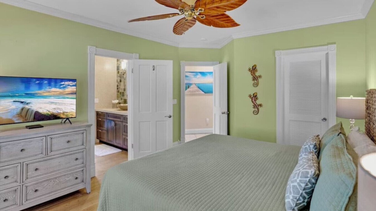 Photo of Bedroom in Sugarloaf Key