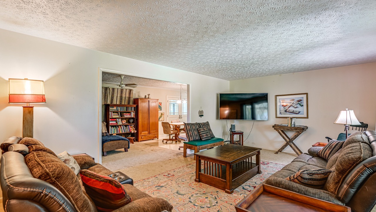Photo of Livingroom in Nunnelly