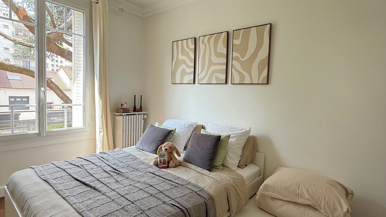 Photo of Bedroom in Chatillon