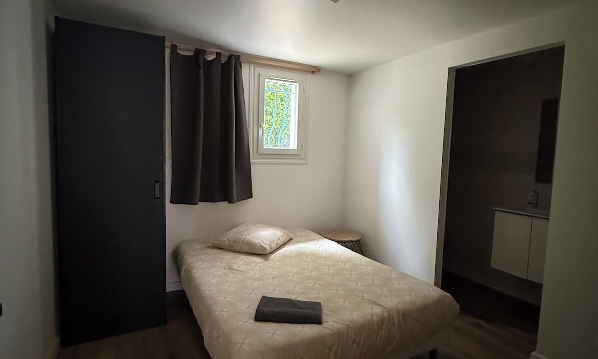 Photo of Bedroom in Villenave-d'Ornon