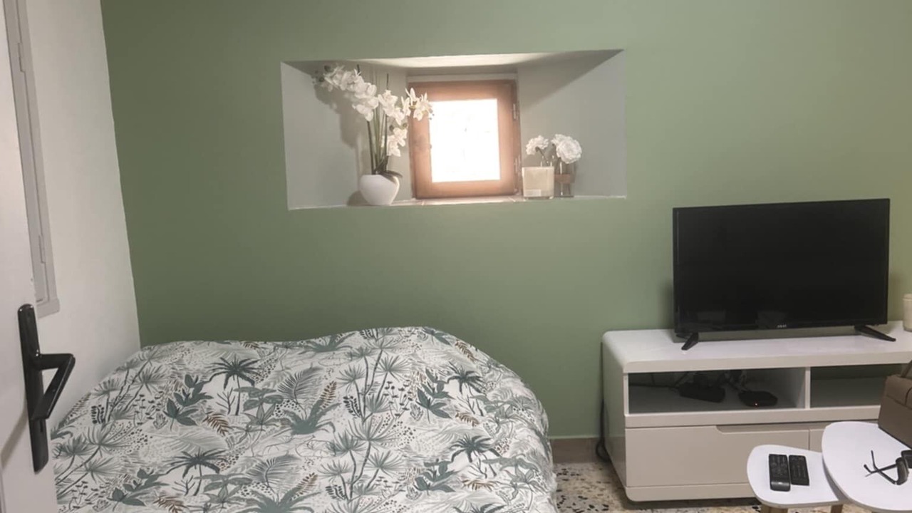 Photo of Bedroom in Saint-Julien-en-Saint-Alban