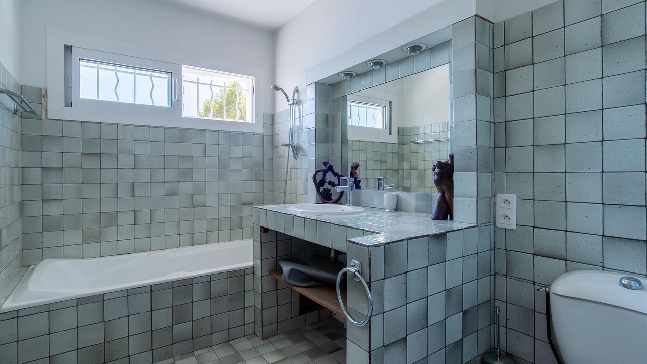 Photo of Bathroom in Sollies-Ville