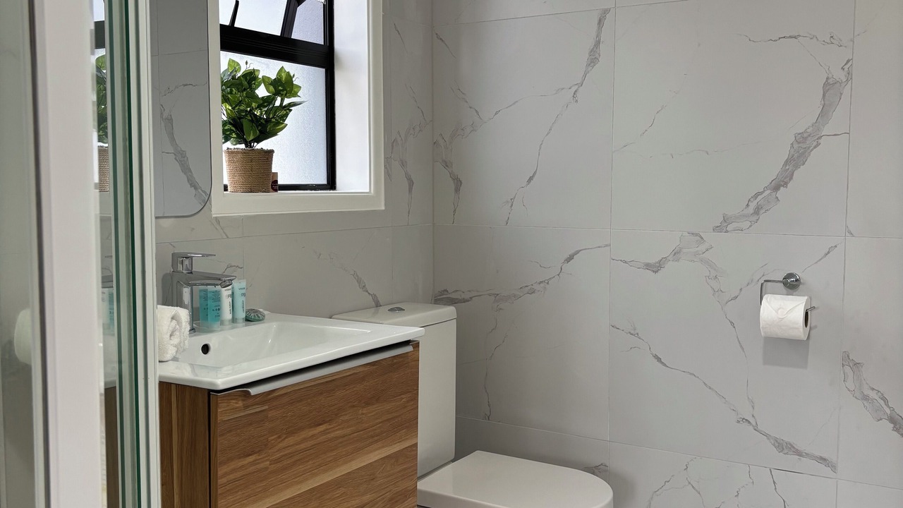 Photo of Bathroom in Greenlane - Ellerslie