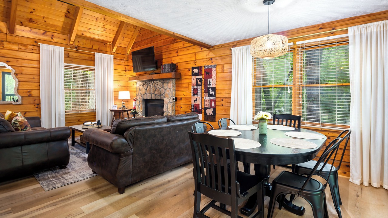 Photo of Others in Pine Mountain