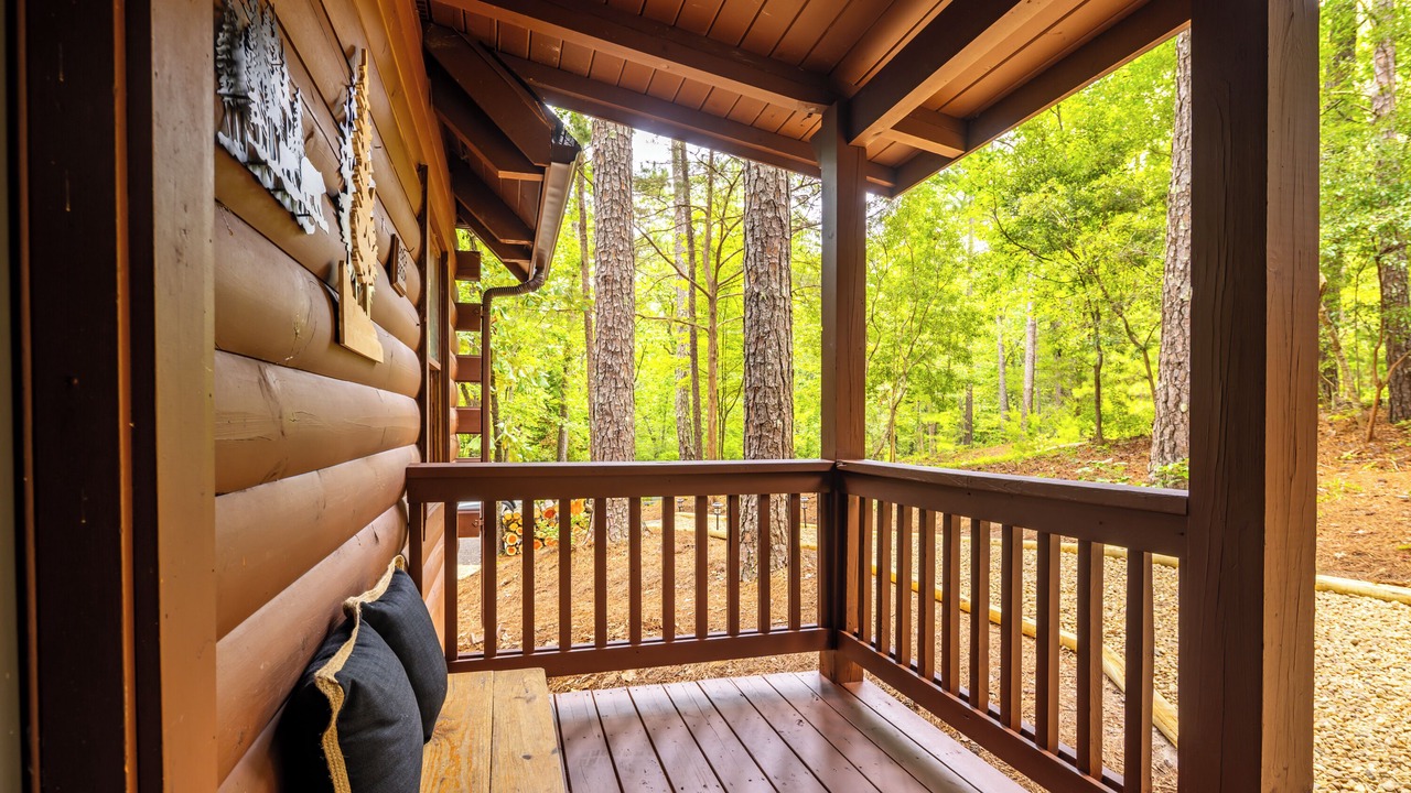 Photo of Patio Balcony in Pine Mountain