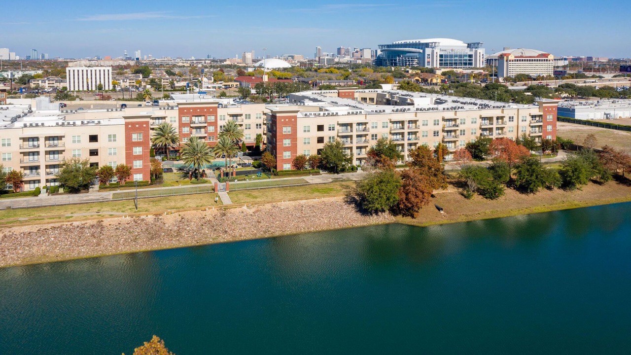Photo of Outdoor in South Main