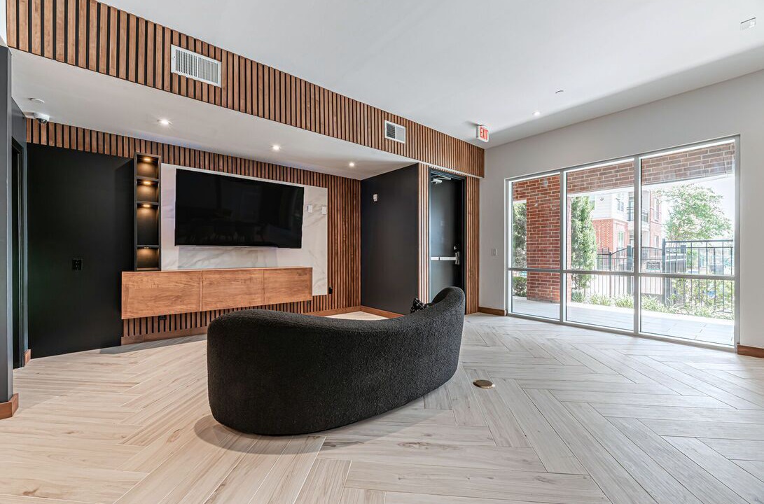 Photo of Livingroom in South Main