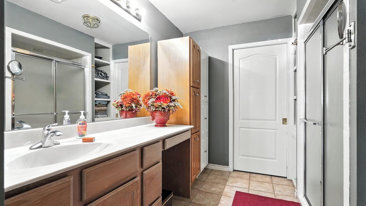 Photo of Bathroom in Sweetwater
