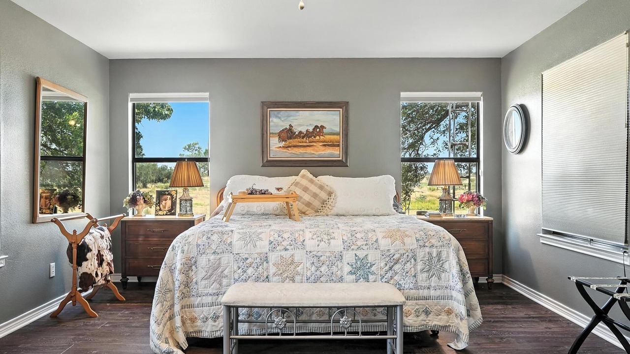 Photo of Bedroom in Sweetwater