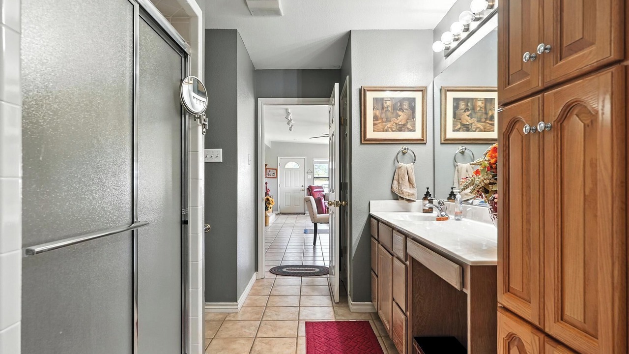 Photo of Bathroom in Sweetwater