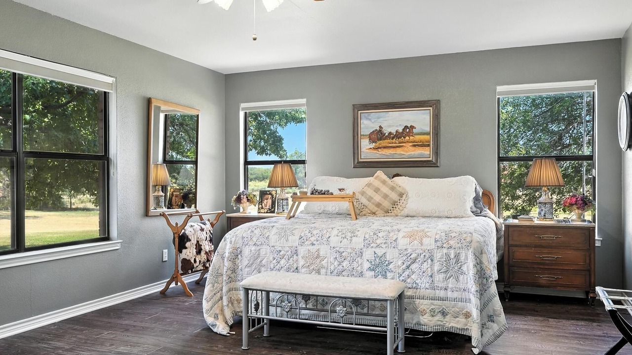 Photo of Bedroom in Sweetwater