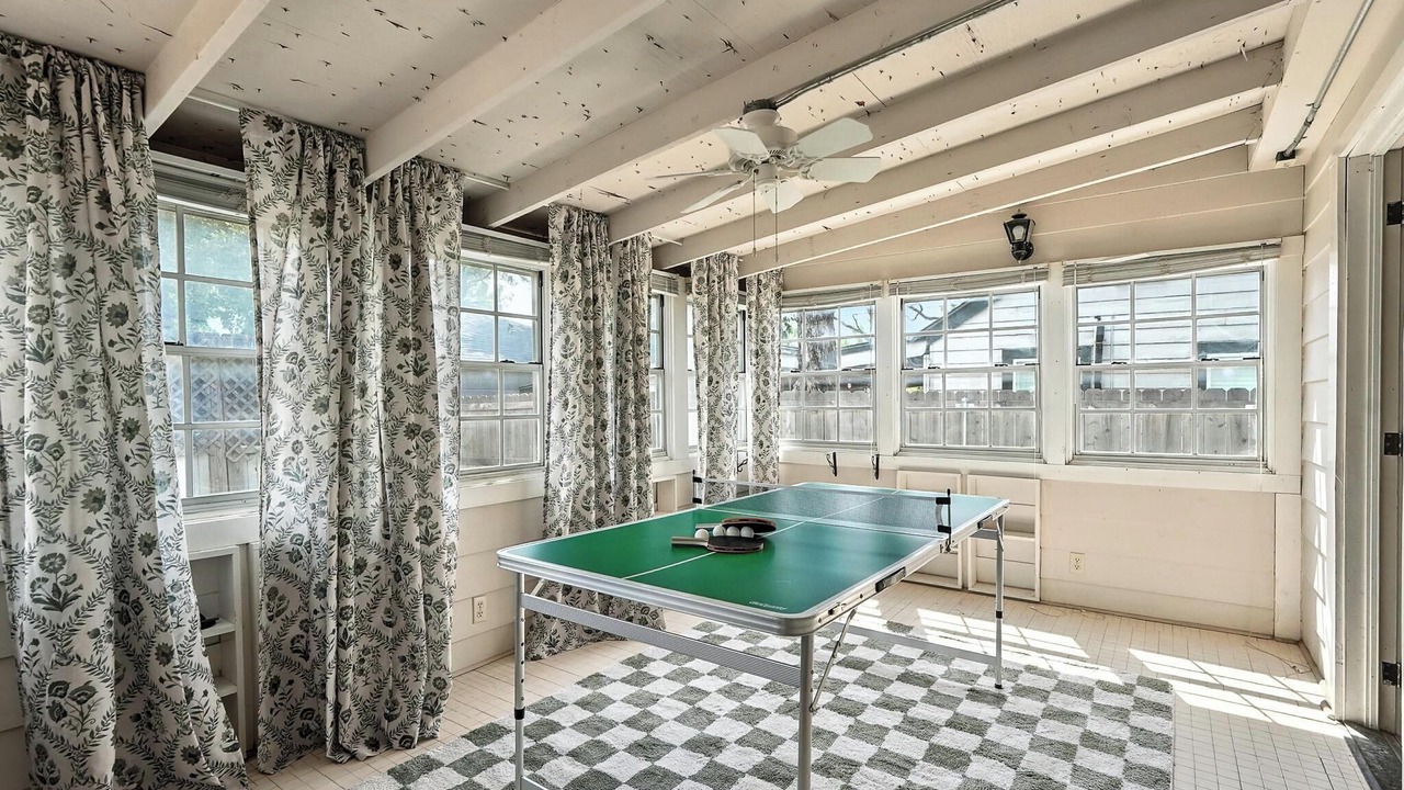 Photo of Bedroom in Sayles Blvd. Area