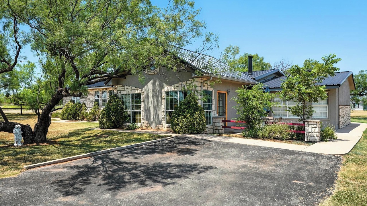 Photo of Outdoor in Sweetwater