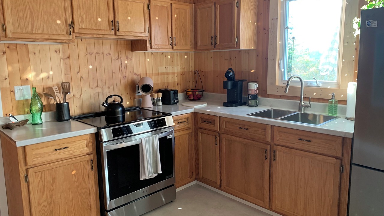Photo of Kitchen in Bonne Bay Pond
