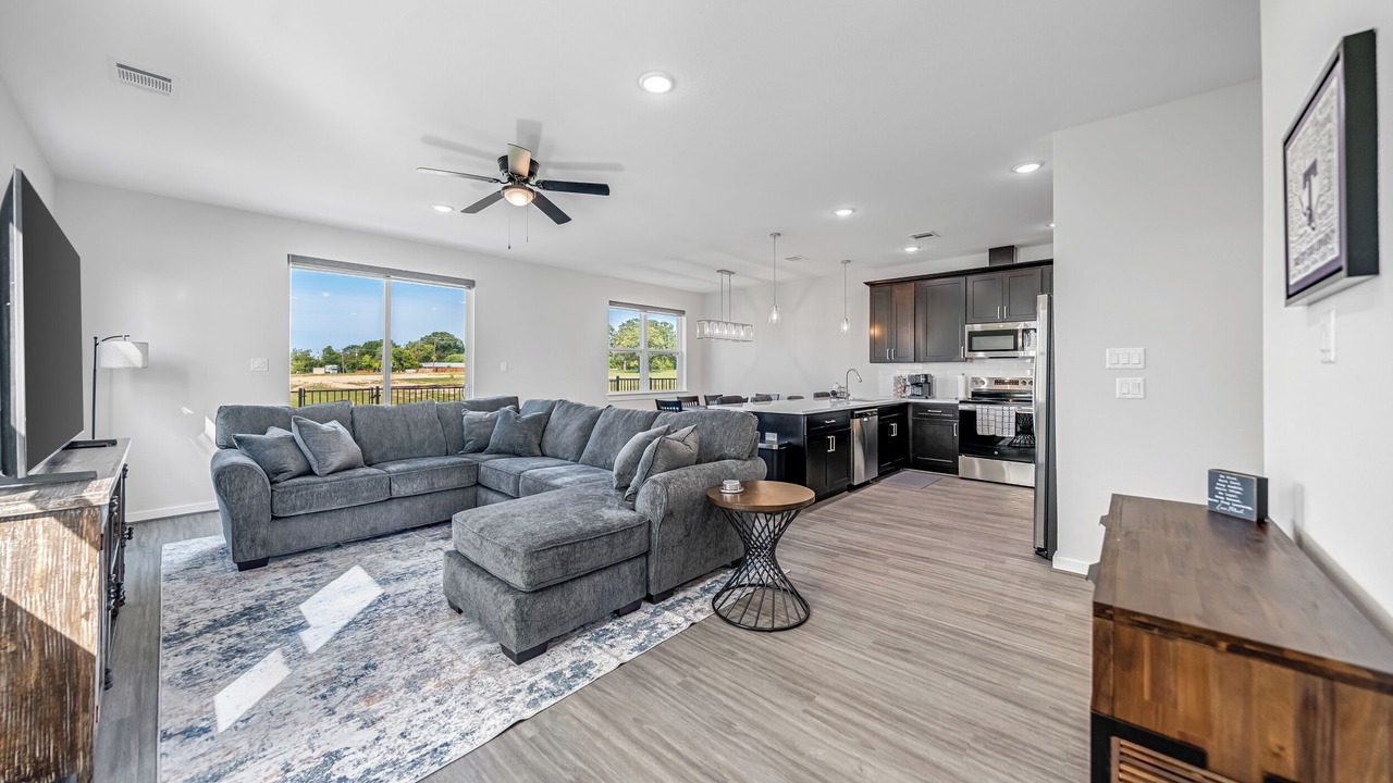 Photo of Livingroom in Stephenville