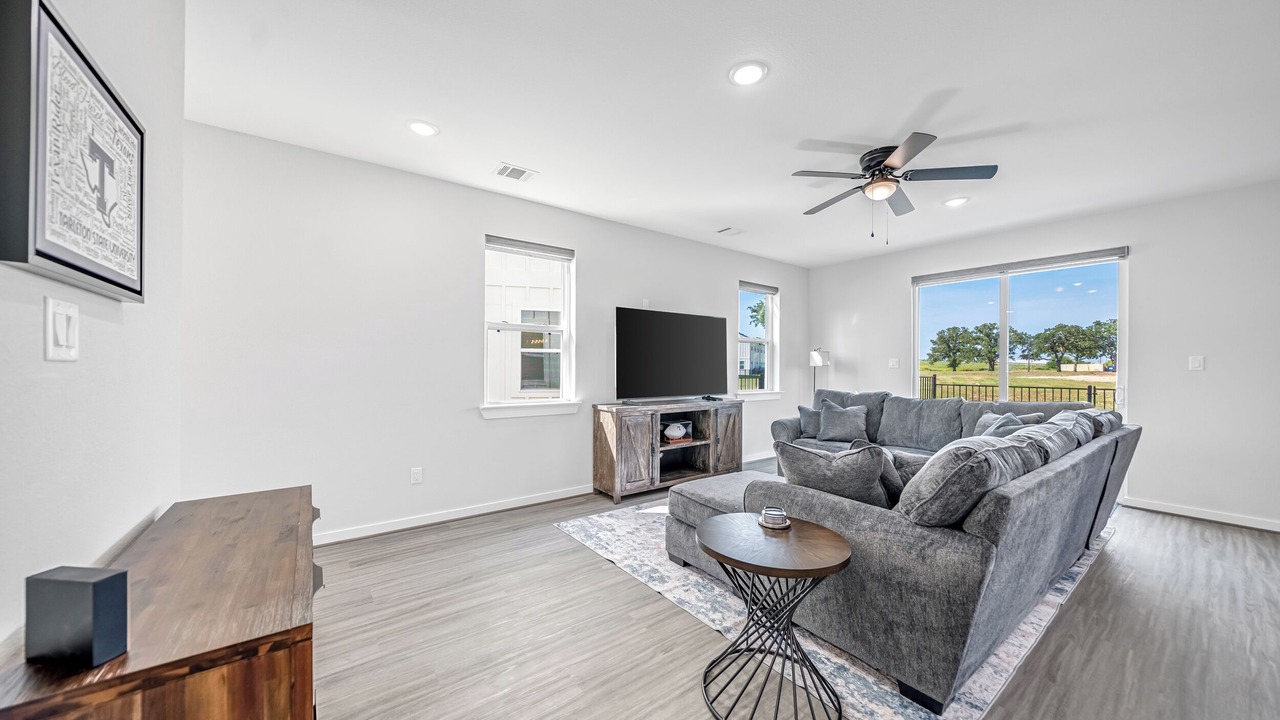 Photo of Livingroom in Stephenville